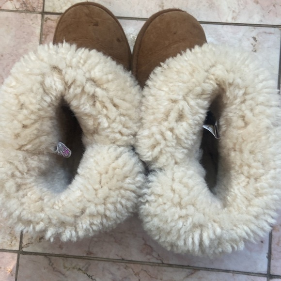 UGG Bailey button boots - Picture 6 of 8